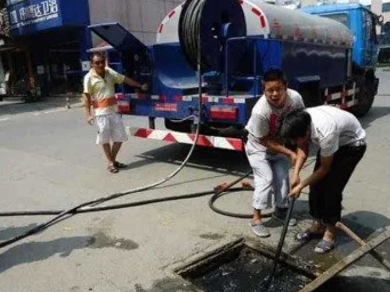 酒店隔油池清理抽粪下水道清淤鼓楼公司得到五星级好评
