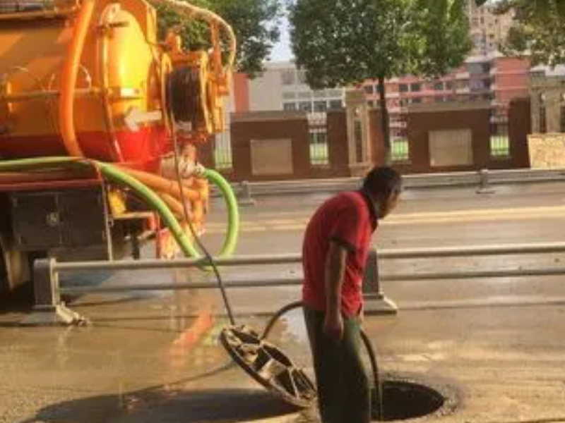 南京鼓楼区附近管道疏通师傅修水管测漏水电话