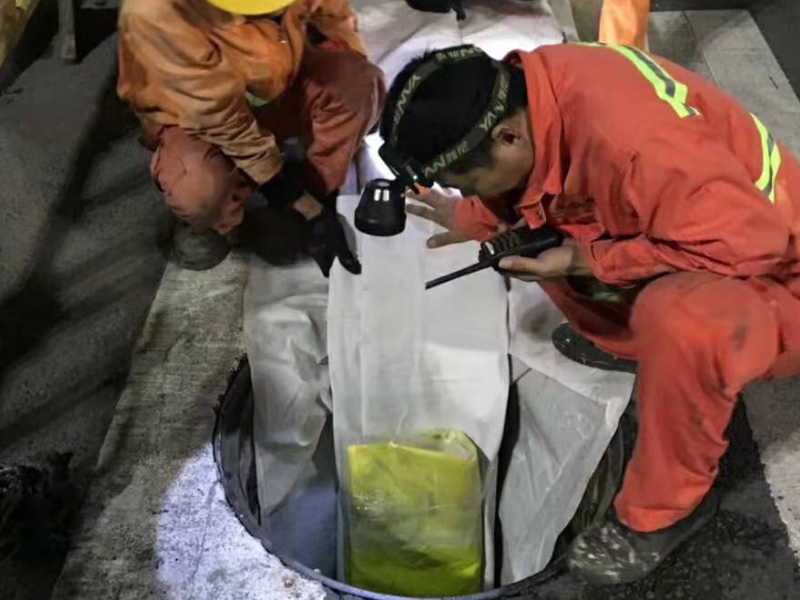 南京鼓楼区抽化粪池 吸粪 抽污水 抽隔油池 随叫随