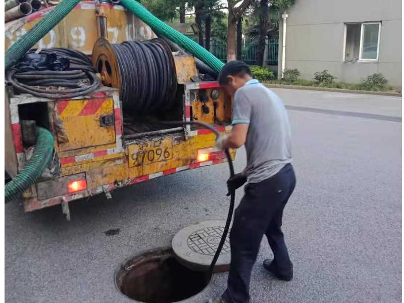 南京鼓楼区许府巷疏通下水道，管道清淤，化粪池清理
