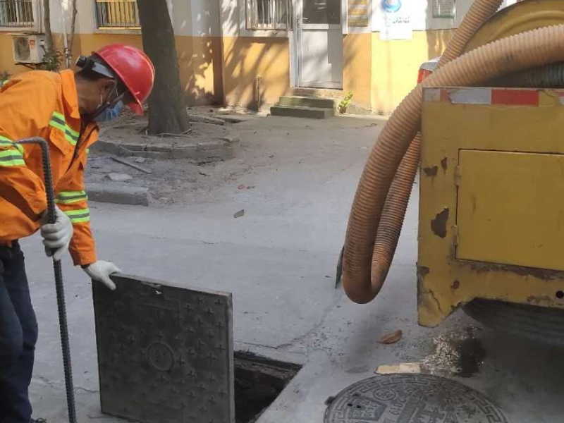 南京鼓楼区湖南路污水池清掏 格栅池清淤 污水井疏通清理